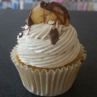 Mini cupcake Banana : Gâteau vanille / coeur Nutella / topping banane