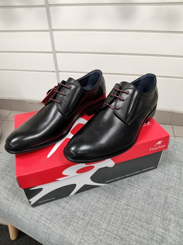 FLUCHOS - Chaussures en cuir noir à lacet